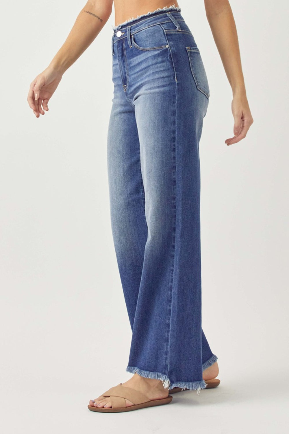 BELLA Wide-Leg Jeans